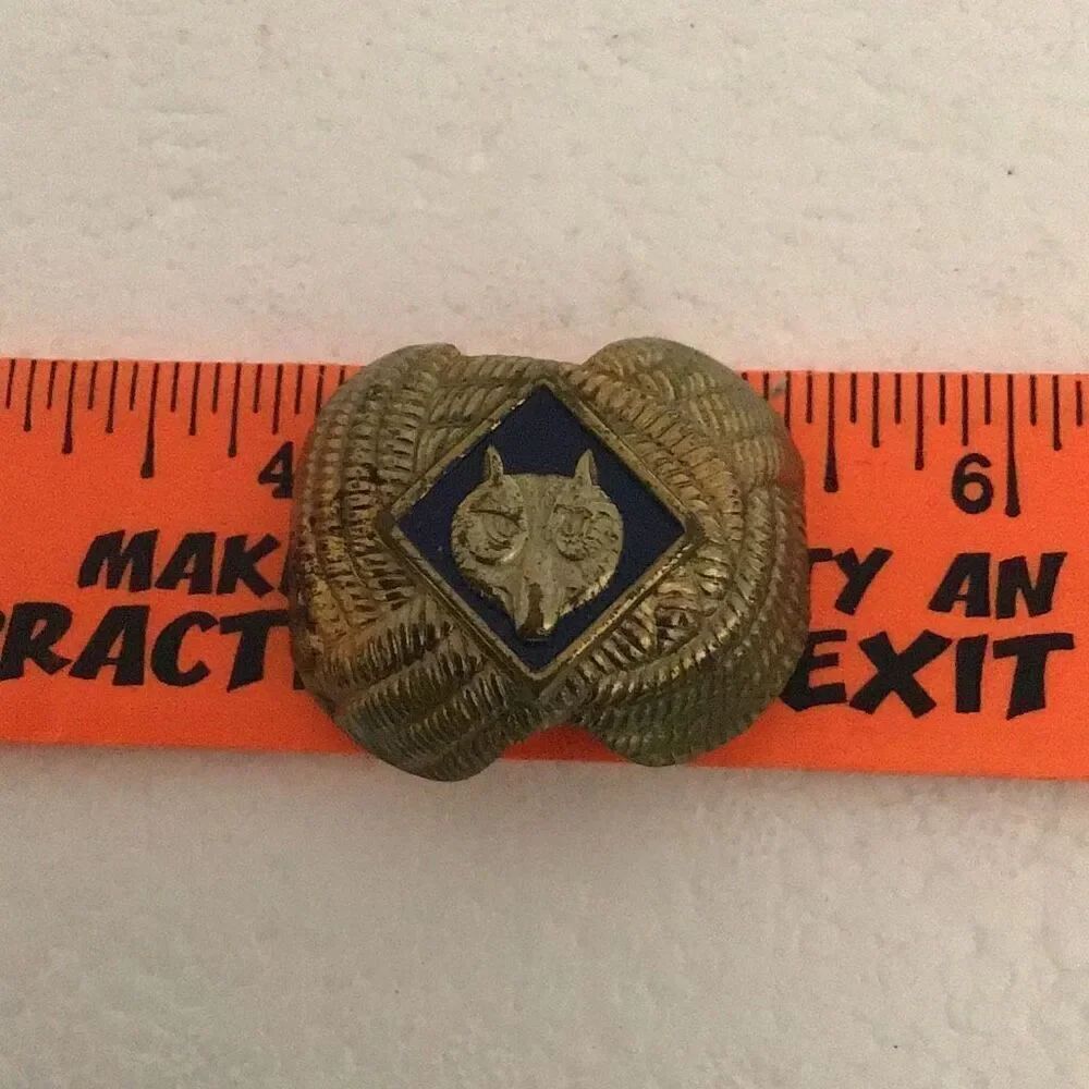 Great vintage Boy Scout neckerchief slide